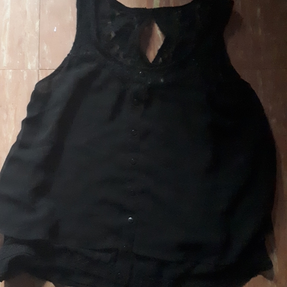 Black tank top - Picture 1 of 1